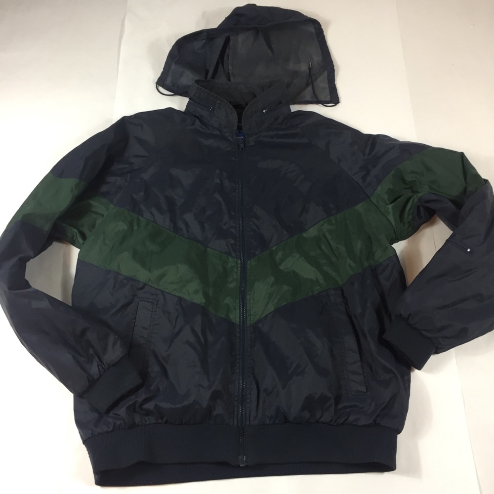 ⭐️ Blue/Green Nylon Jacket